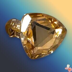 Cocktail Statement  Crystal Stretch Ring Champagne Geometric Gold Tone 127